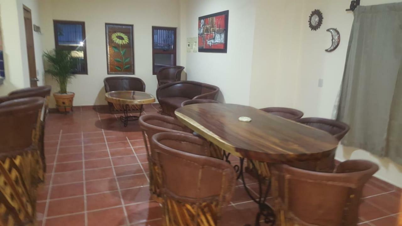 叶莱巴Casa Palmito Cerca De La Playa别墅 外观 照片
